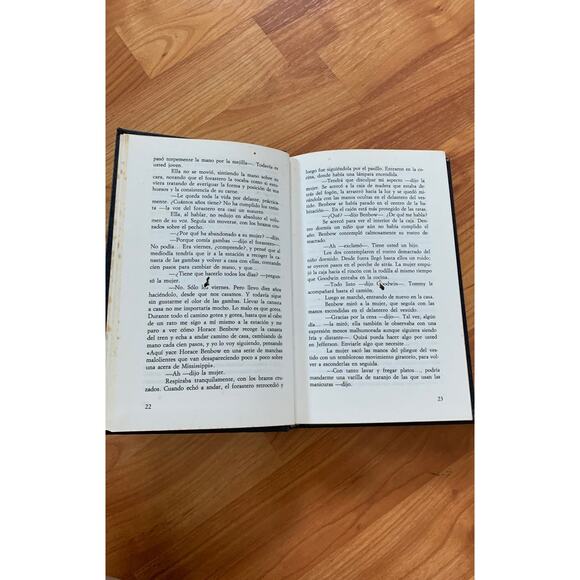 Santuario by William Faulkner Book - Picture 5 of 6